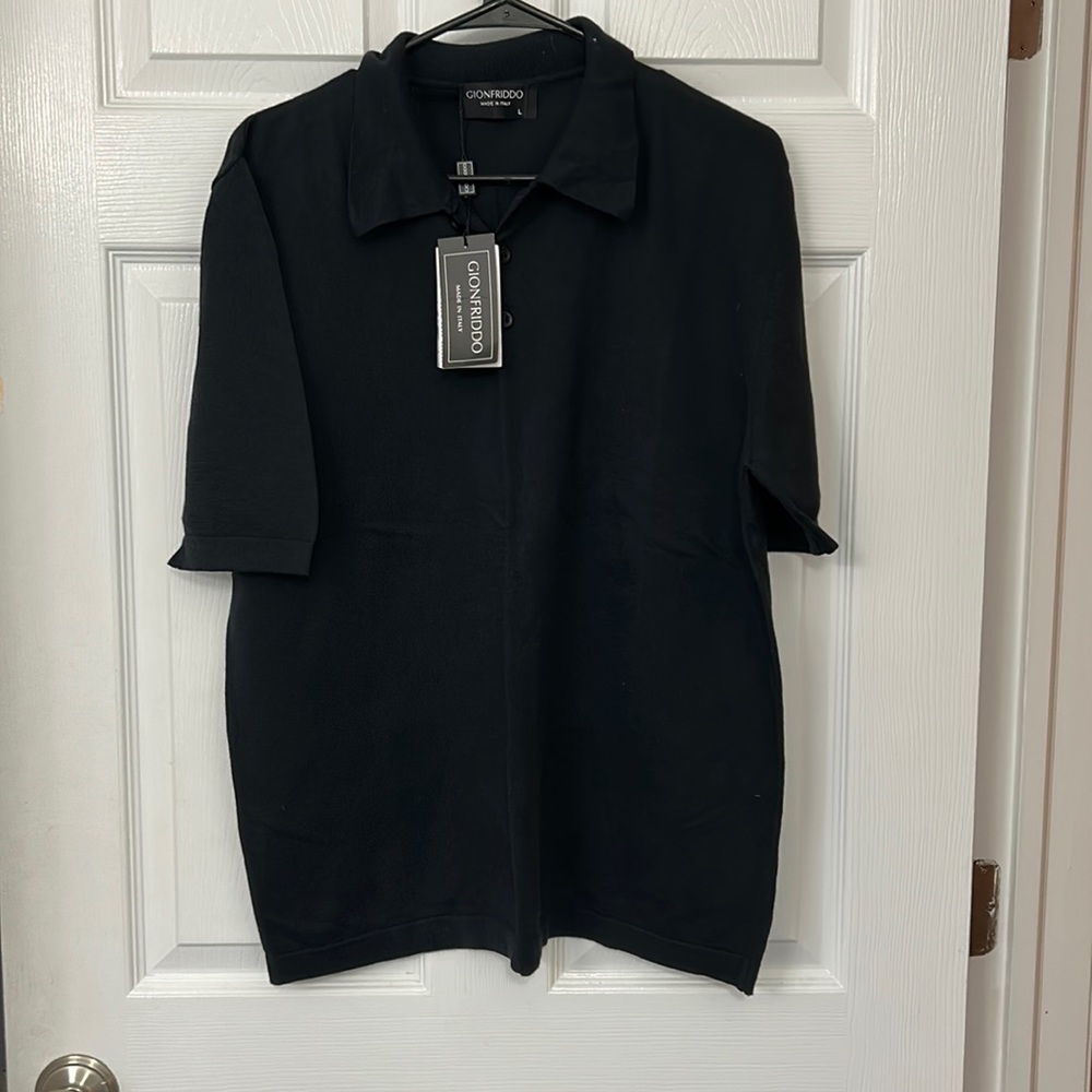Men’s polo size large